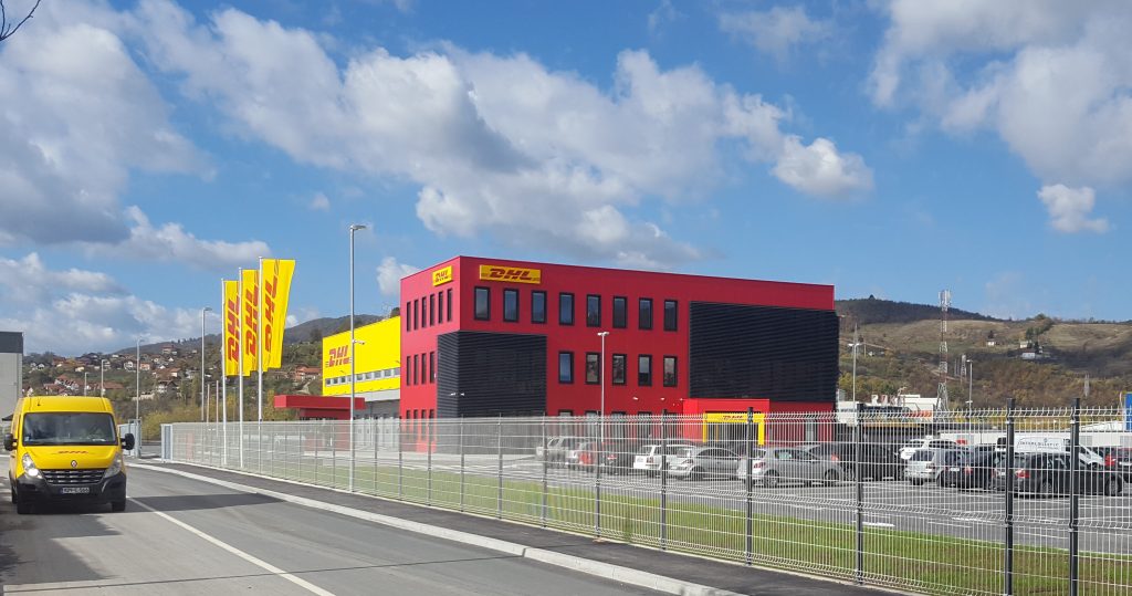 DHL — poslovni objekat